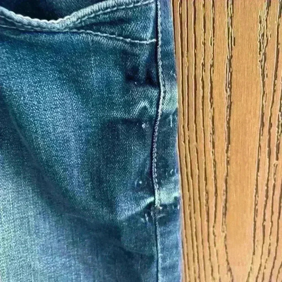 Lane Bryant Bermuda Jean Shorts NWOT - Picture 4 of 9